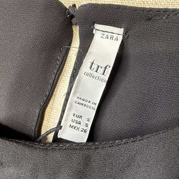 Zara Trf Collection Black Sleeveless Pleated Blouse - Picture 4 of 9